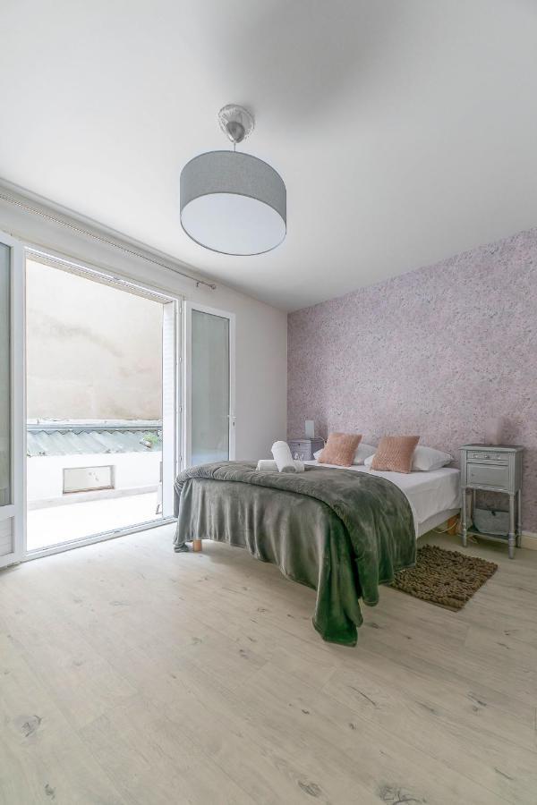 Le Dejoux - Appartement Avec Terrasse En Centre Ville ヴィシー エクステリア 写真